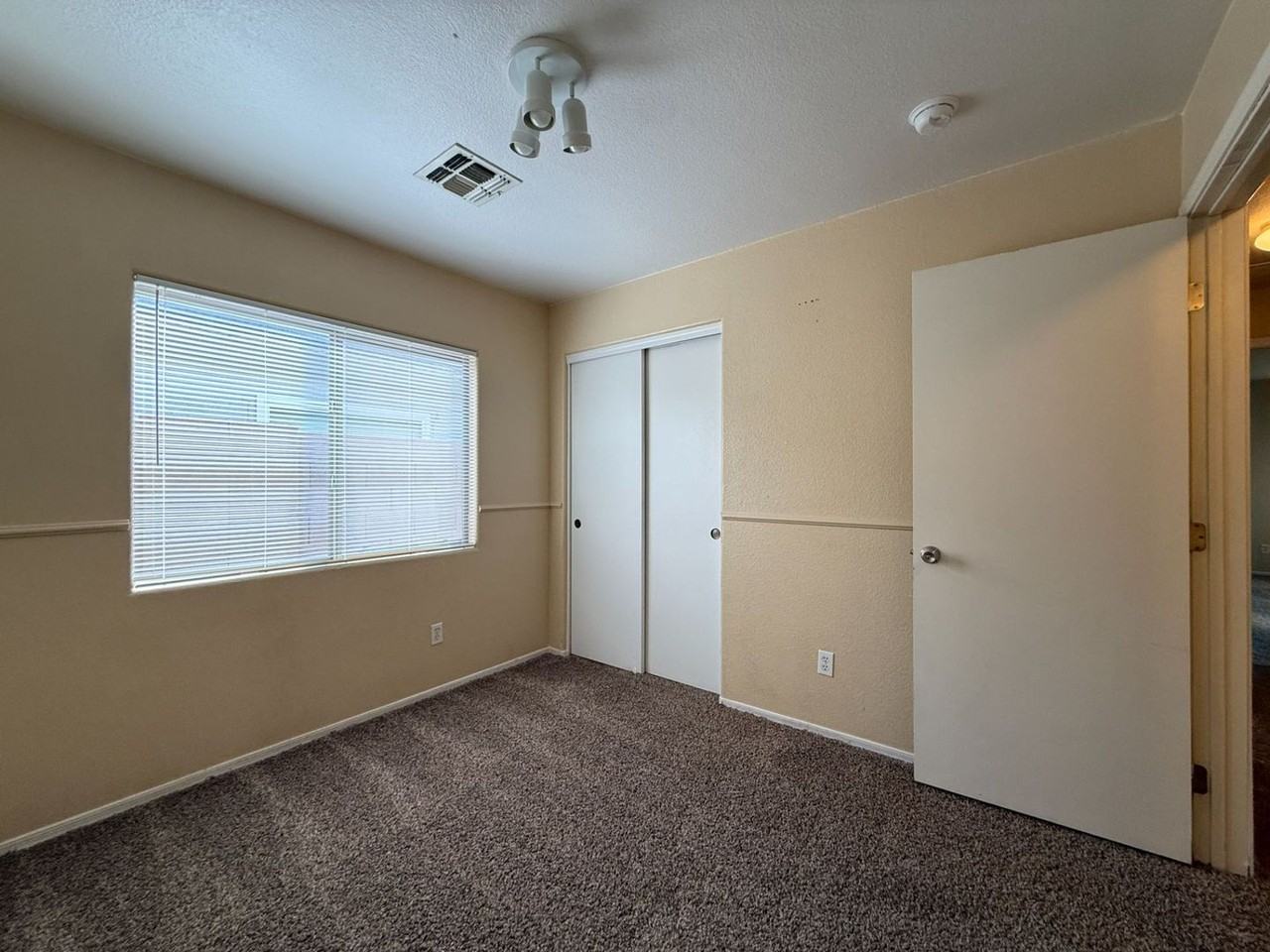 13601 N 129th Dr - Photo 6 of 21