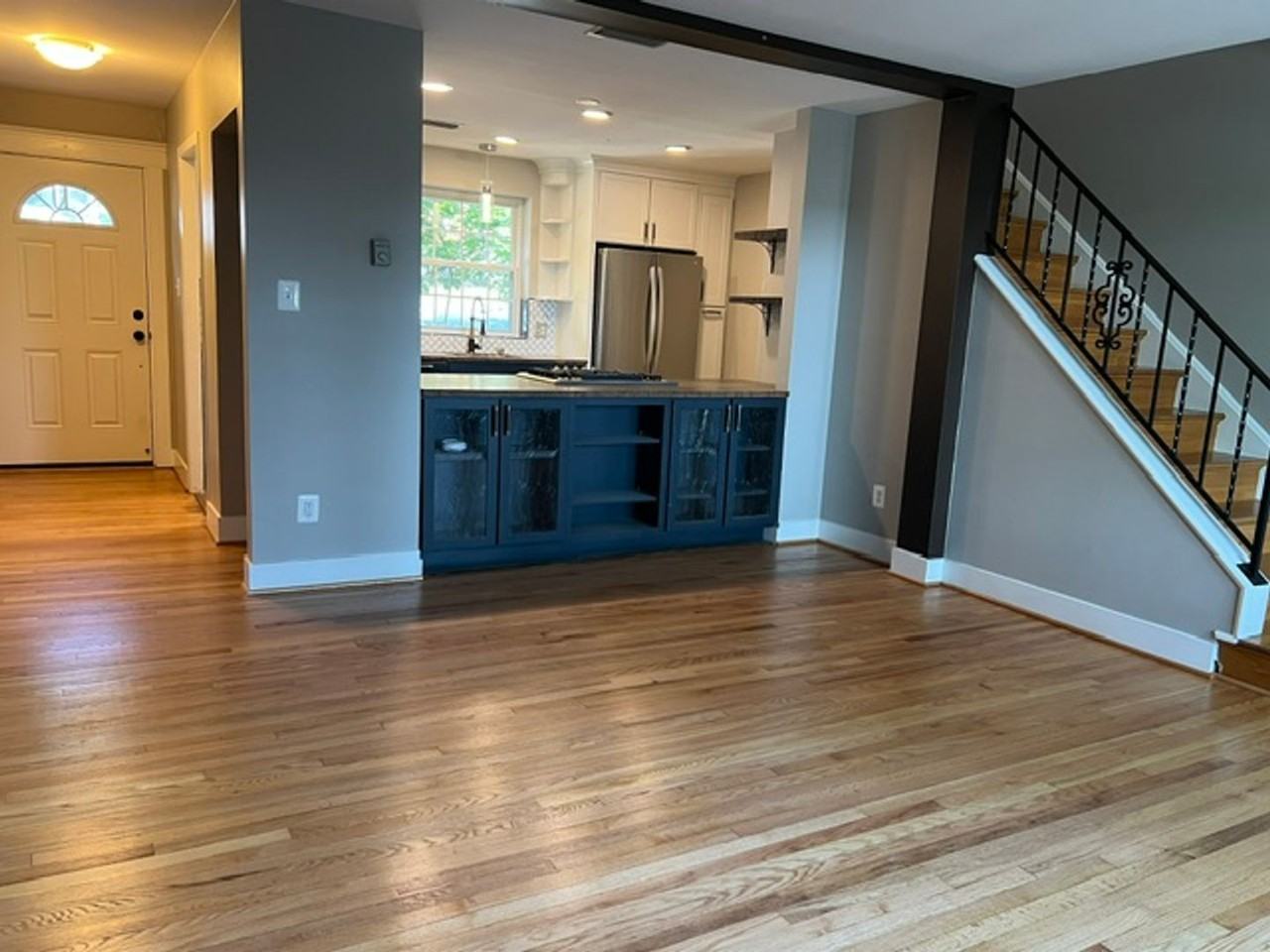 209 Burgess Ave - Photo 4 of 24