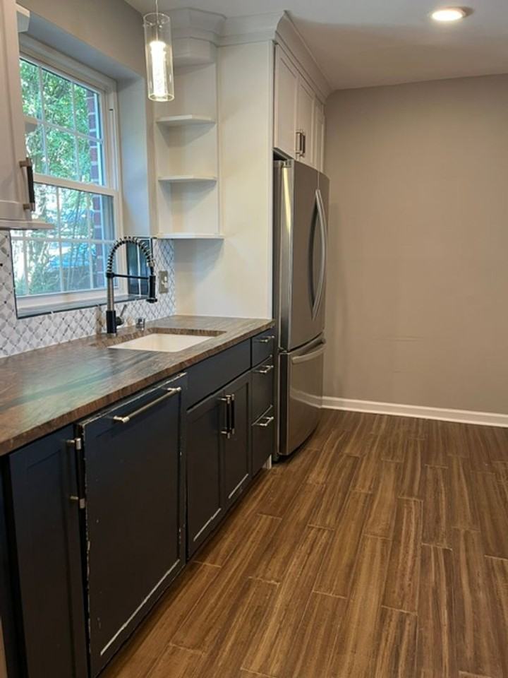 209 Burgess Ave - Photo 5 of 24