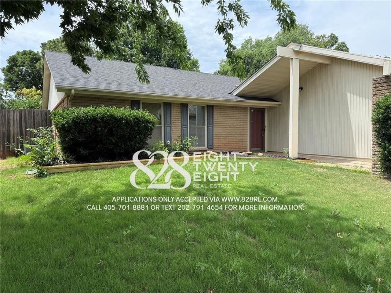 10429 Bayberry Dr - Photo 2 of 18