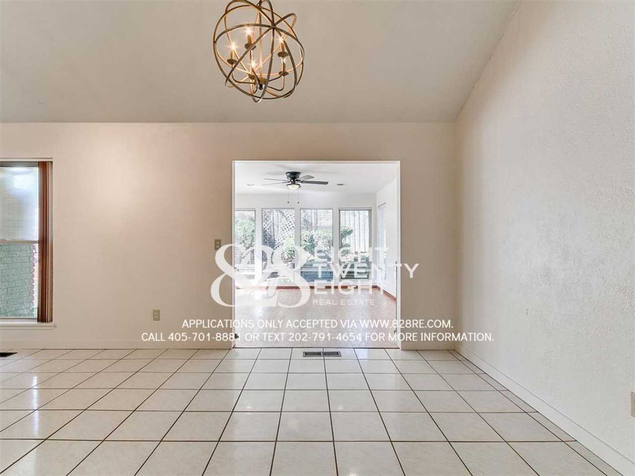 10429 Bayberry Dr - Photo 5 of 18