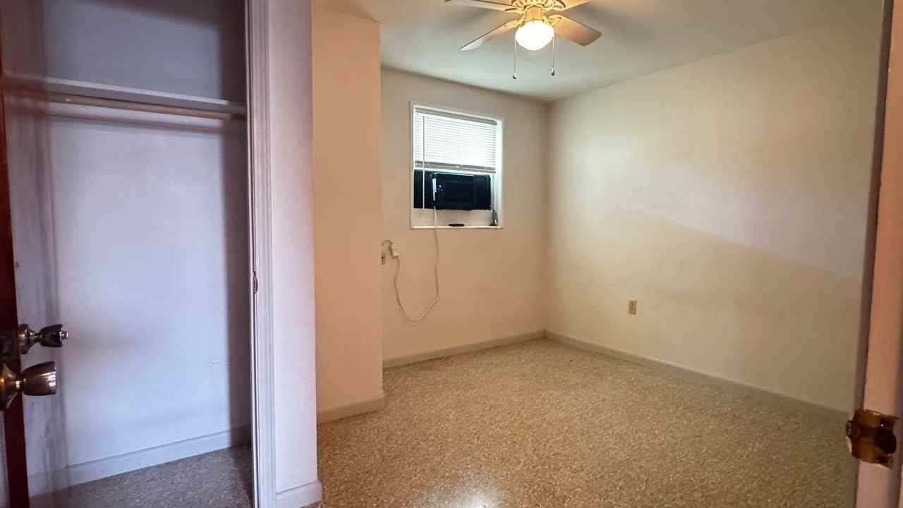 11947 Hale St - Photo 6 of 19