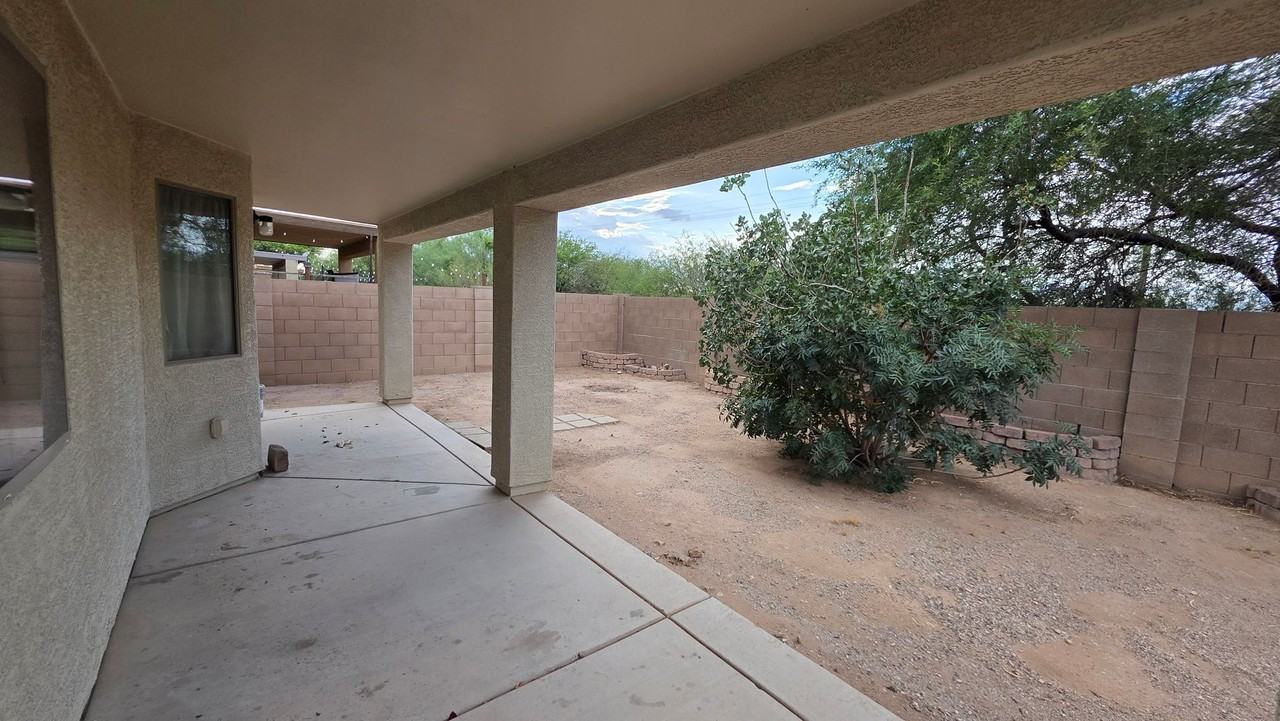 4763 E American Beauty Dr - Photo 3 of 22