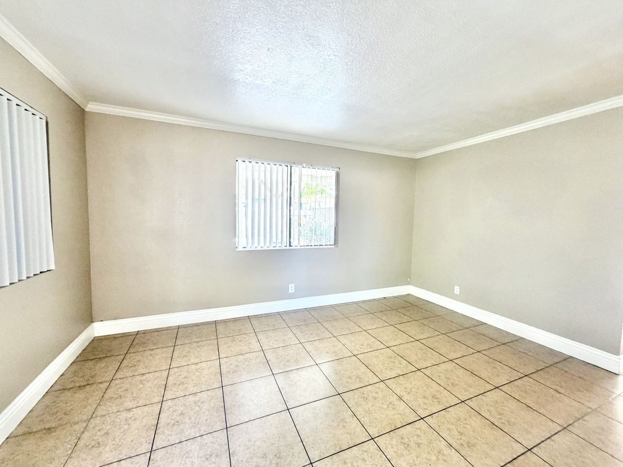 32945 Cielo Vista Rd #B - Photo 5 of 27