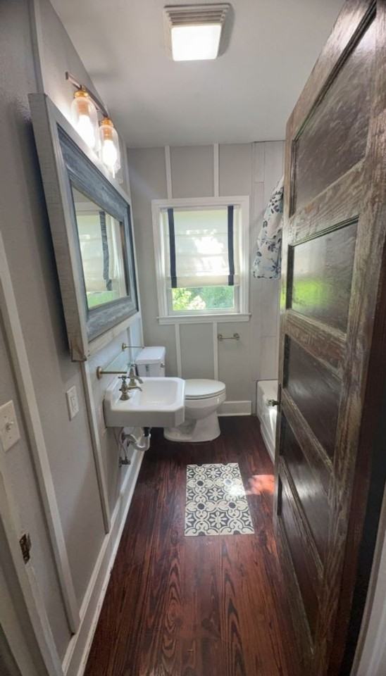 710 Green St - Photo 5 of 7