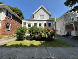 featured image of 16 Asbury St