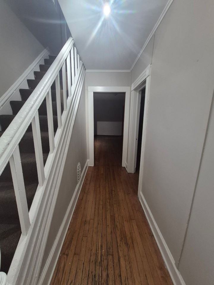 16 Asbury St - Photo 2 of 14