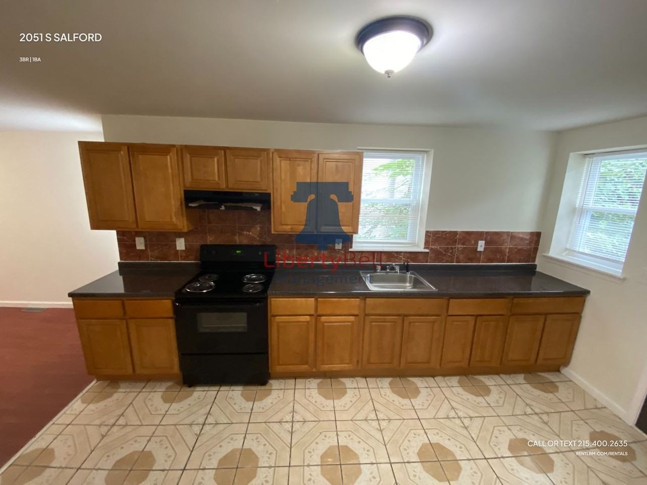 2051 S Salford St - Photo 4 of 11