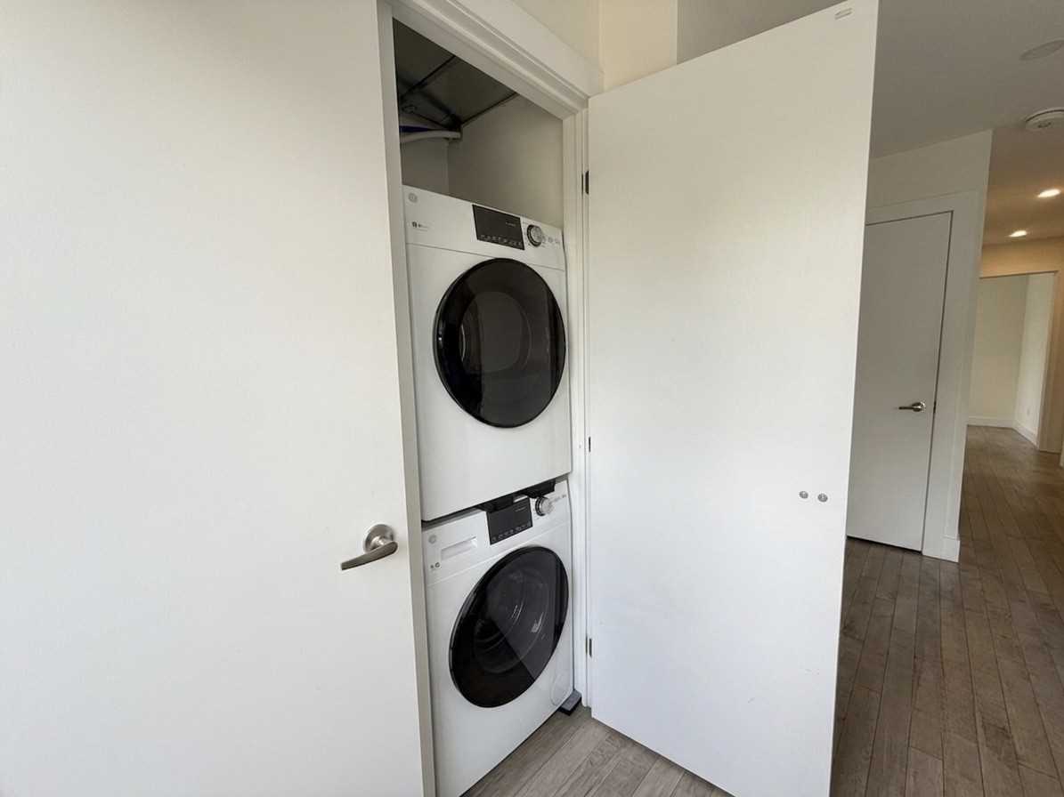 1175 Dovercourt Rd #4 - Photo 4 of 16