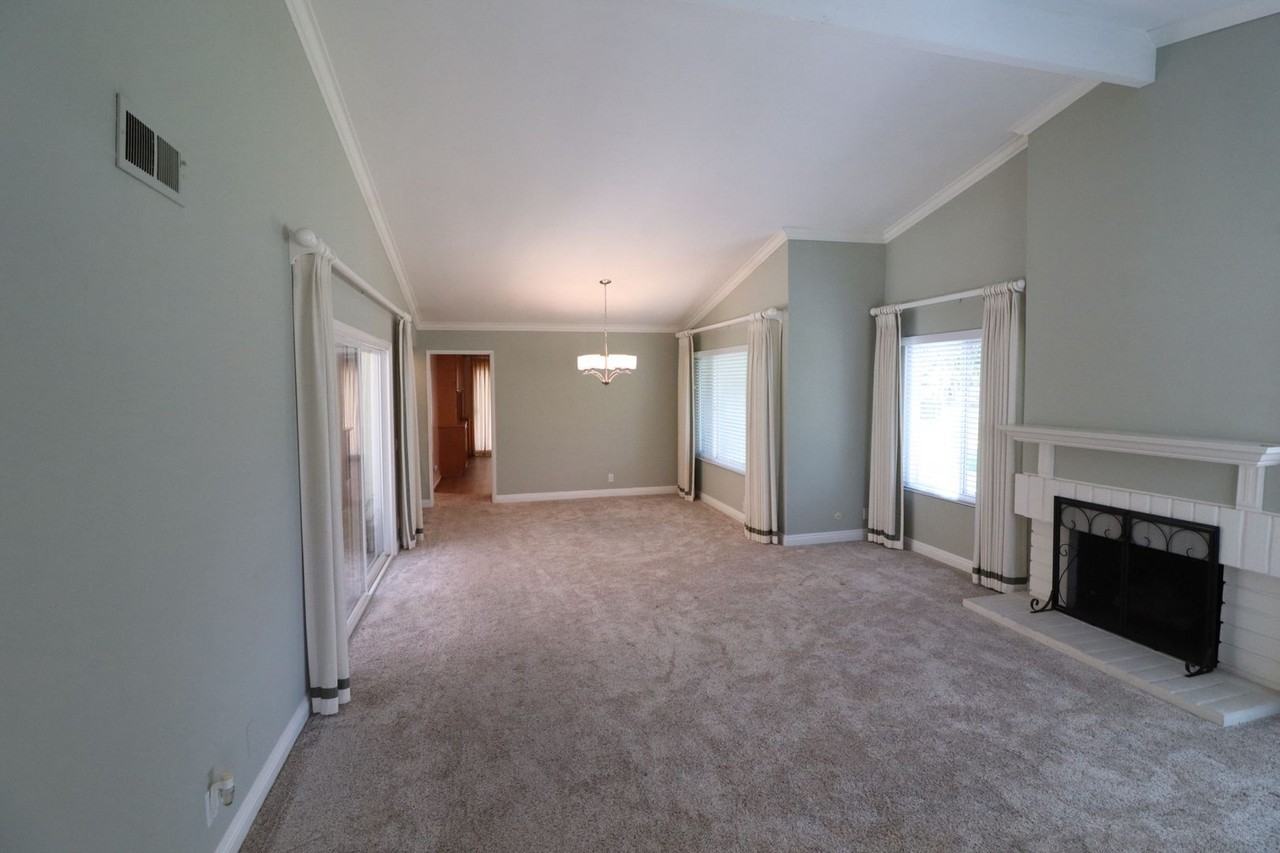 1050 Pacifica Dr - Photo 5 of 50