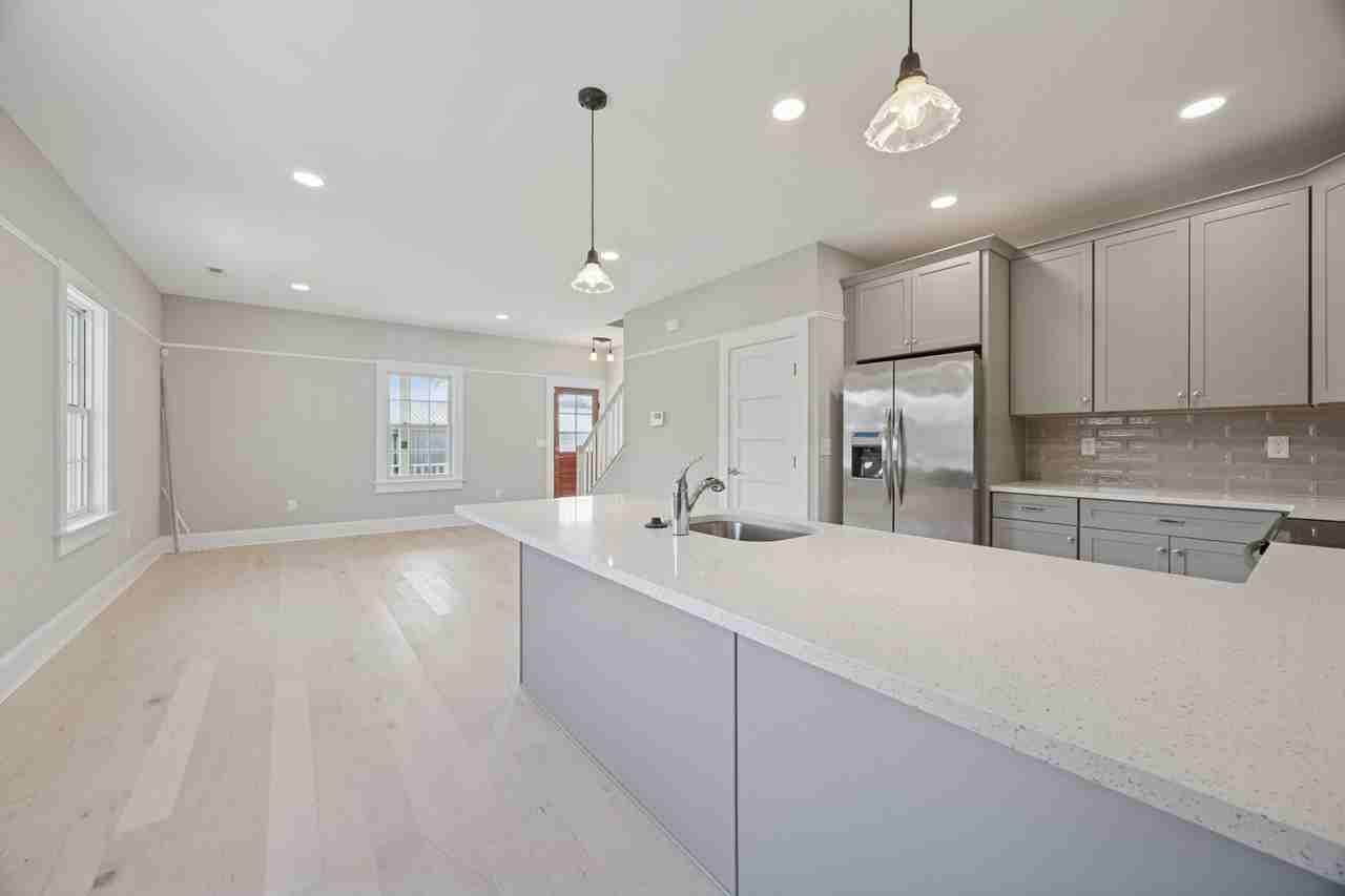 2437 2437 Old Battery Lane - 2437 Old Battery Lane - Photo 7 of 16