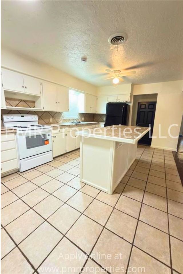 1708 Nw Pollard Ave - Photo 2 of 16