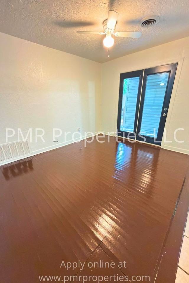 1708 Nw Pollard Ave - Photo 4 of 16