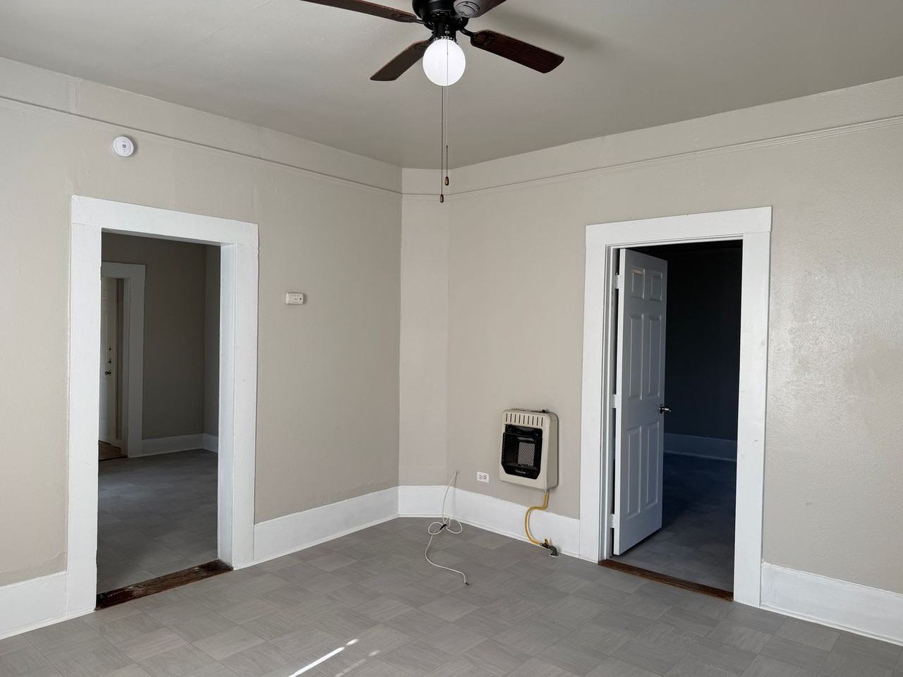 2308 W Martin St - Photo 3 of 15