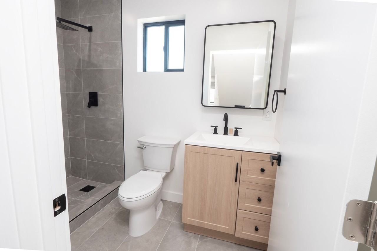 1573-1579 Ricardo Street - Photo 7 of 16
