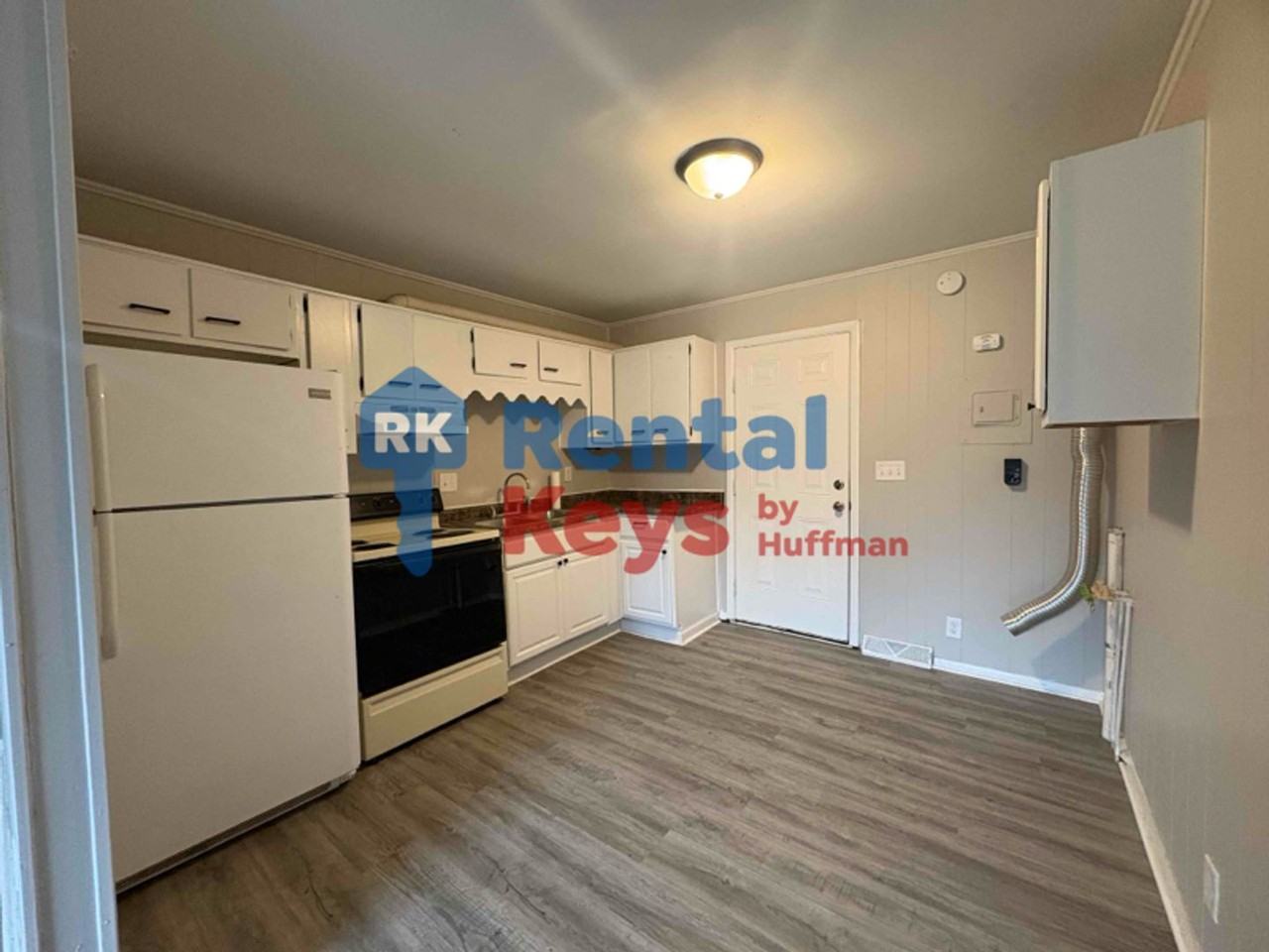 1506 Covert Ave - Photo 4 of 12