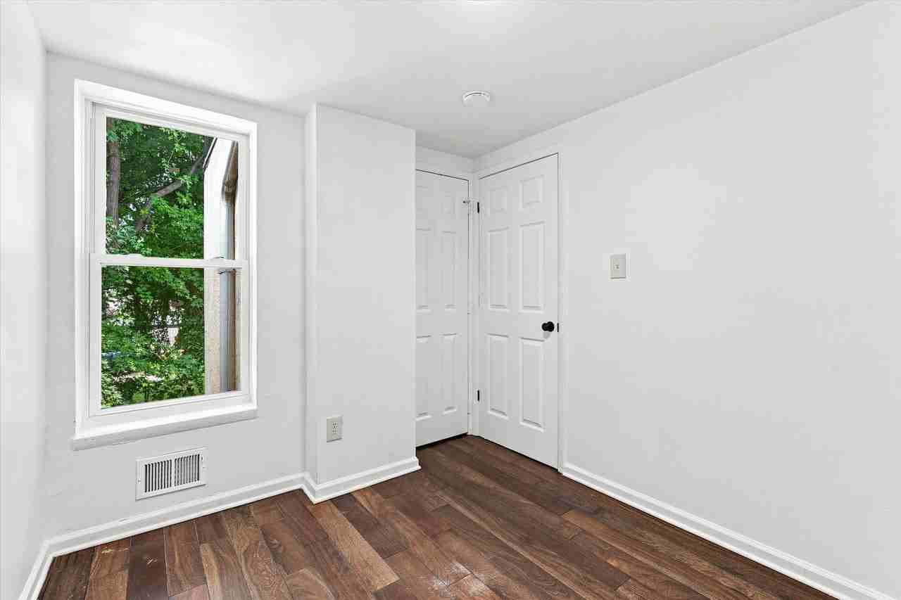 2846 Amber St - Photo 2 of 15