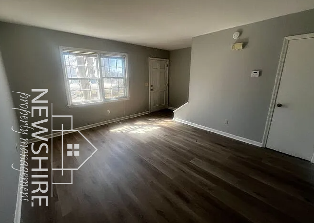 1 Hartsville Dr #15 - Photo 4 of 13