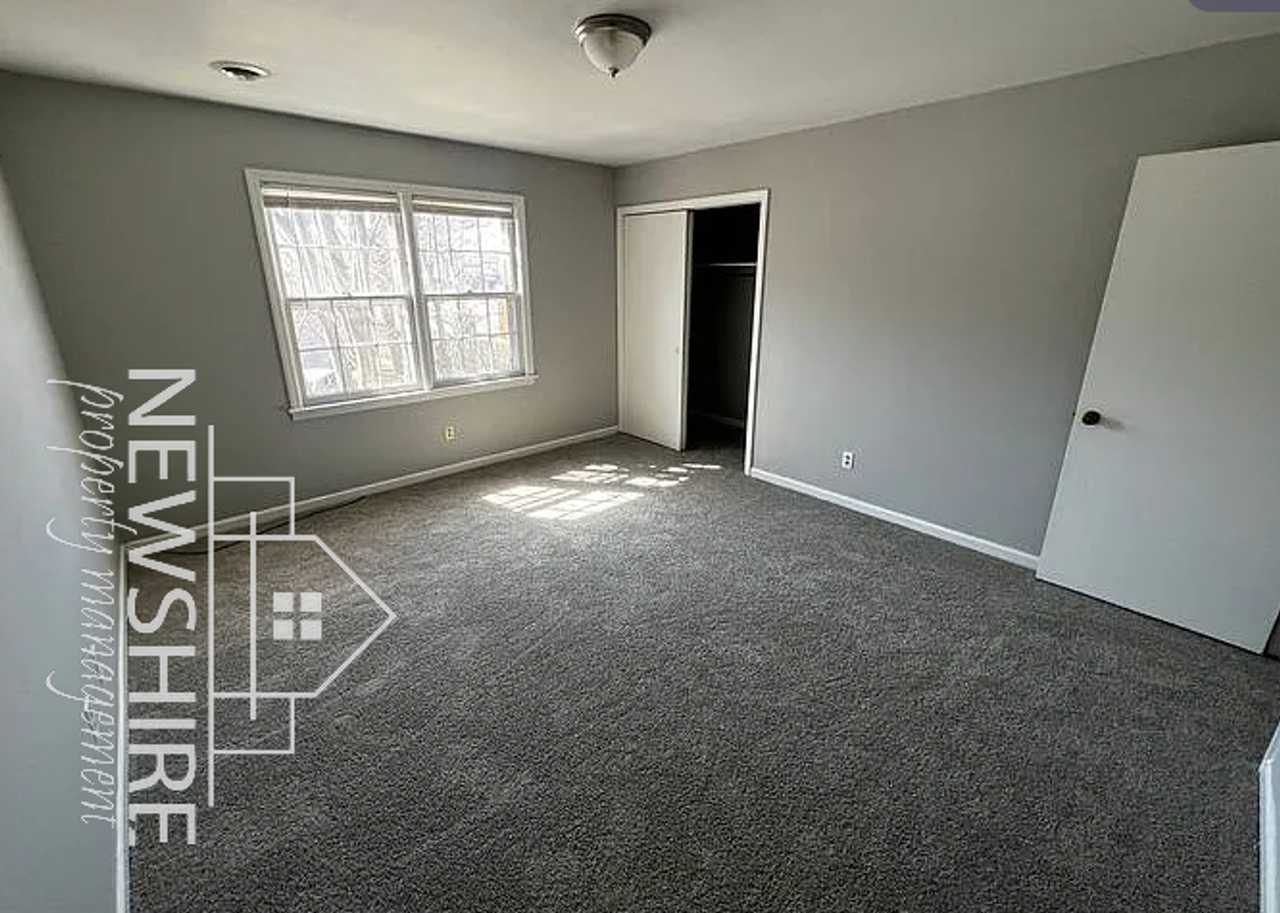 1 Hartsville Dr #15 - Photo 6 of 13