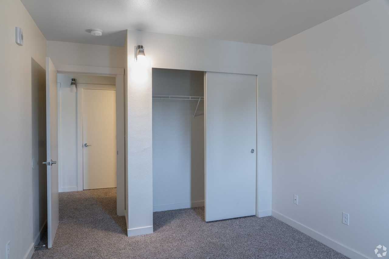 Fern Grove Apartments - Photo 2 of 8