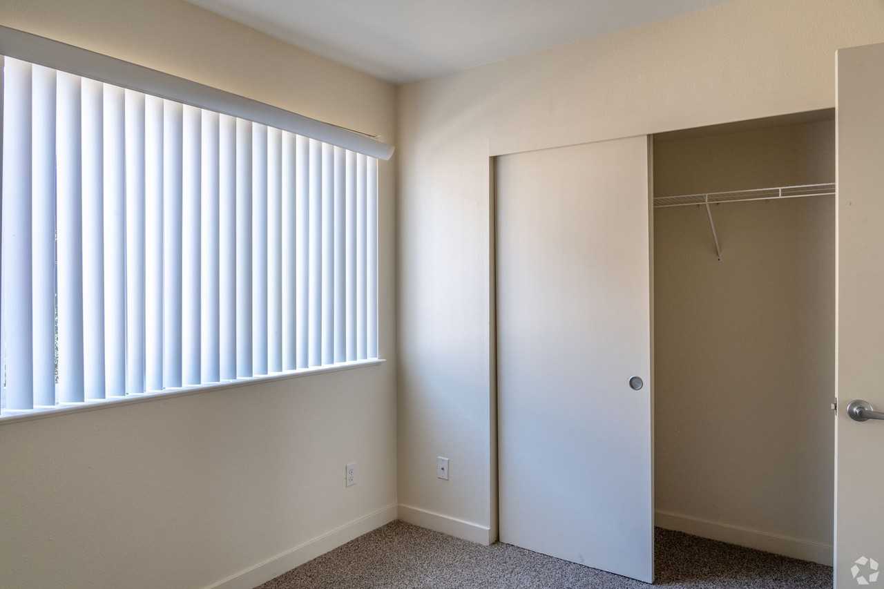 Fern Grove Apartments - Photo 4 of 8