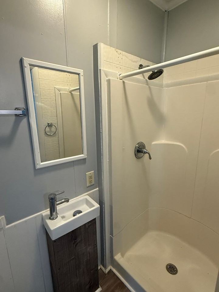 419 Oakley St - Photo 7 of 20