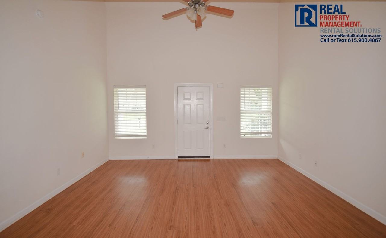 1549 Passage Dr - Photo 3 of 32