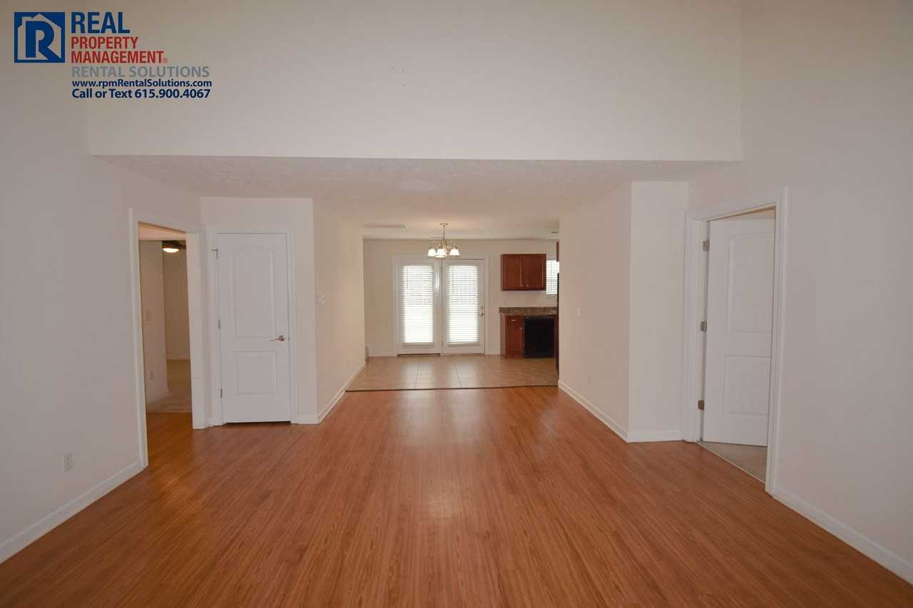 1549 Passage Dr - Photo 5 of 32
