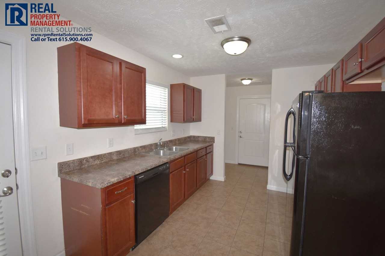 1549 Passage Dr - Photo 7 of 32