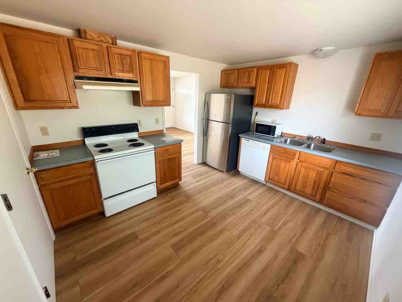 931/933 Fenwick Street - Photo 6 of 9