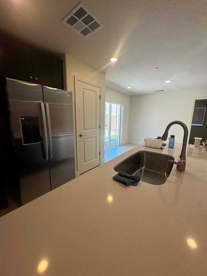 922 Bobcat Ridge Rd - Photo 5 of 24