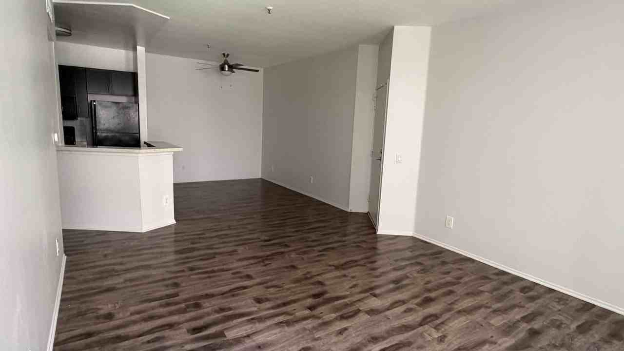 1443 N. Fuller Avenue - Photo 5 of 36