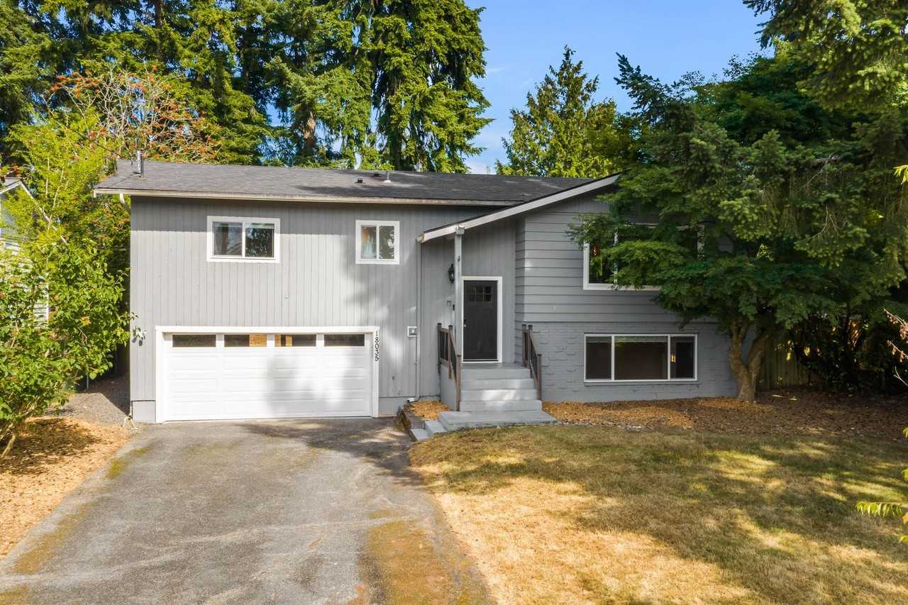 18035 73rd Ave W - Photo 3 of 34