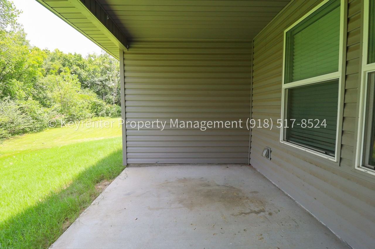 3313 N 23rd West Ave - Photo 5 of 35