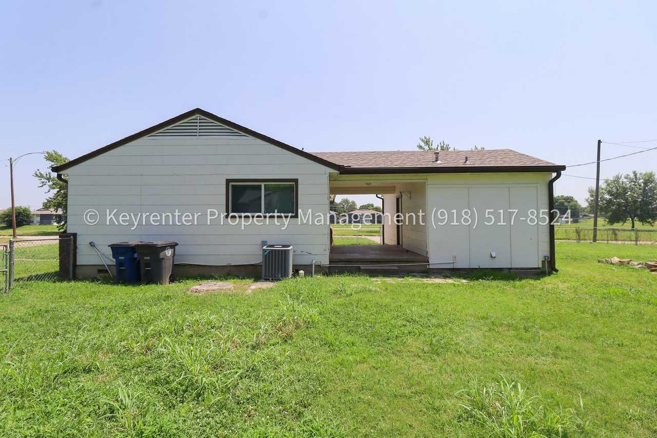 9344 E 3rd Pl - Photo 7 of 23