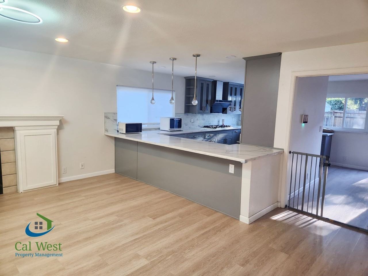 7521 Santa Barbara Dr - Photo 2 of 18