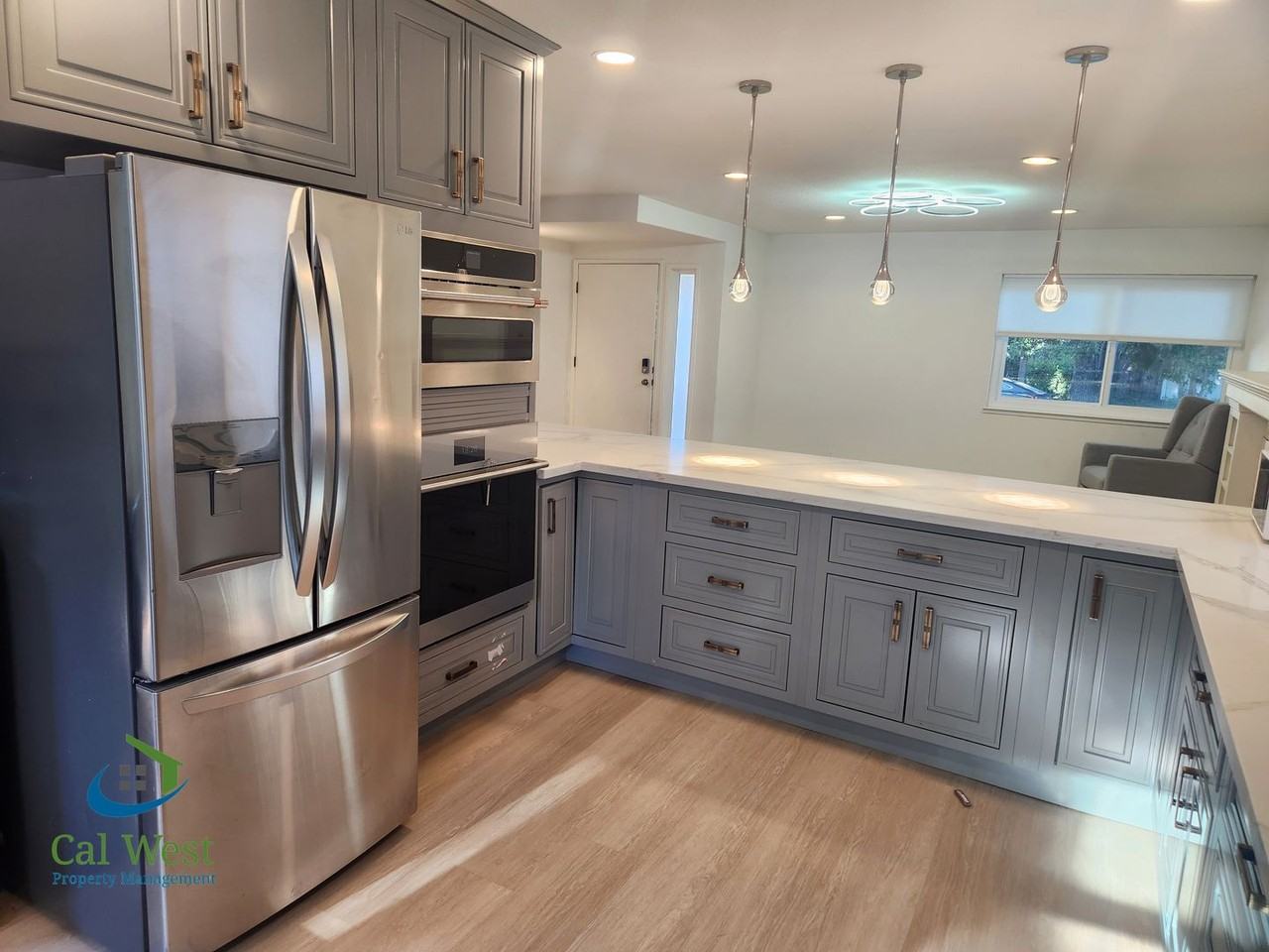7521 Santa Barbara Dr - Photo 4 of 18