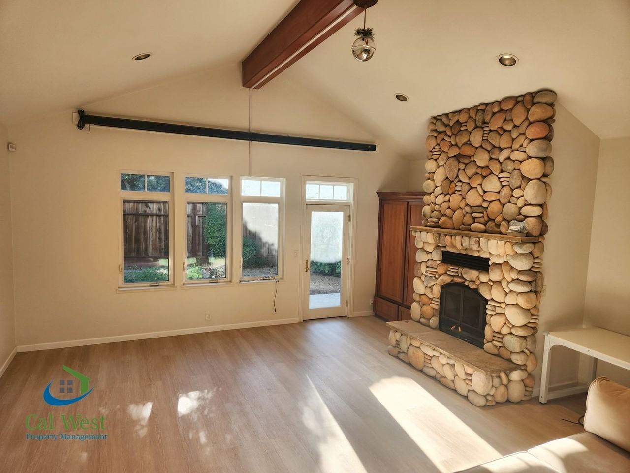 7521 Santa Barbara Dr - Photo 6 of 18