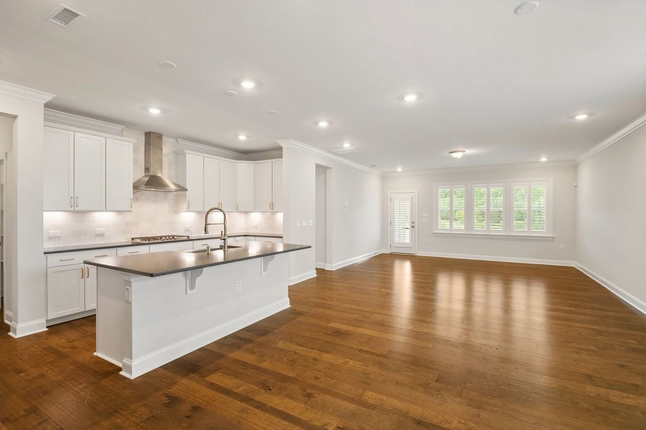 504 Spotted Fawn Ct - Photo 4 of 36