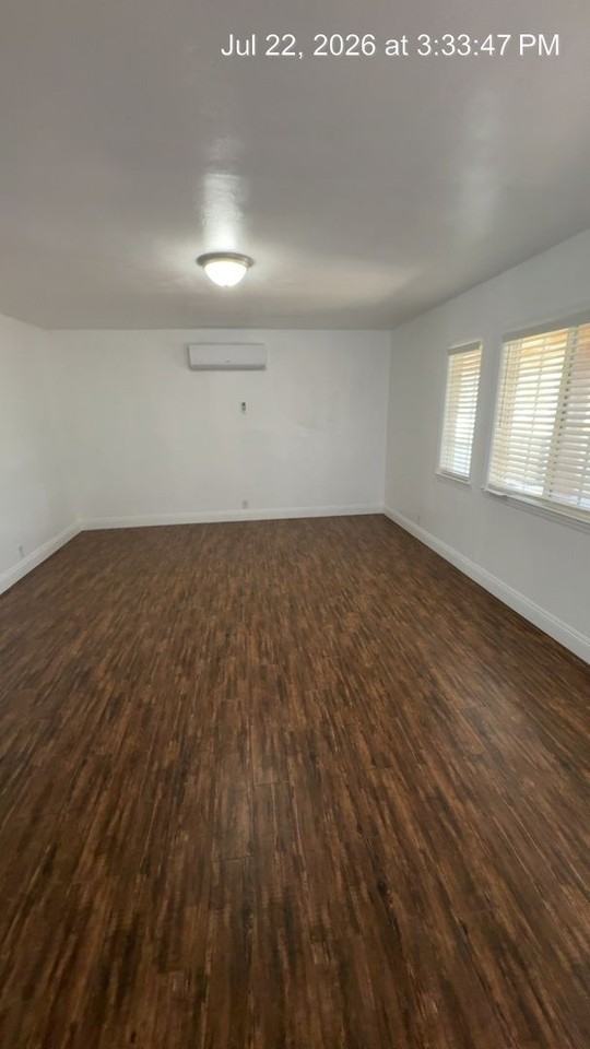 408 Ne 2nd Ave - Photo 3 of 14