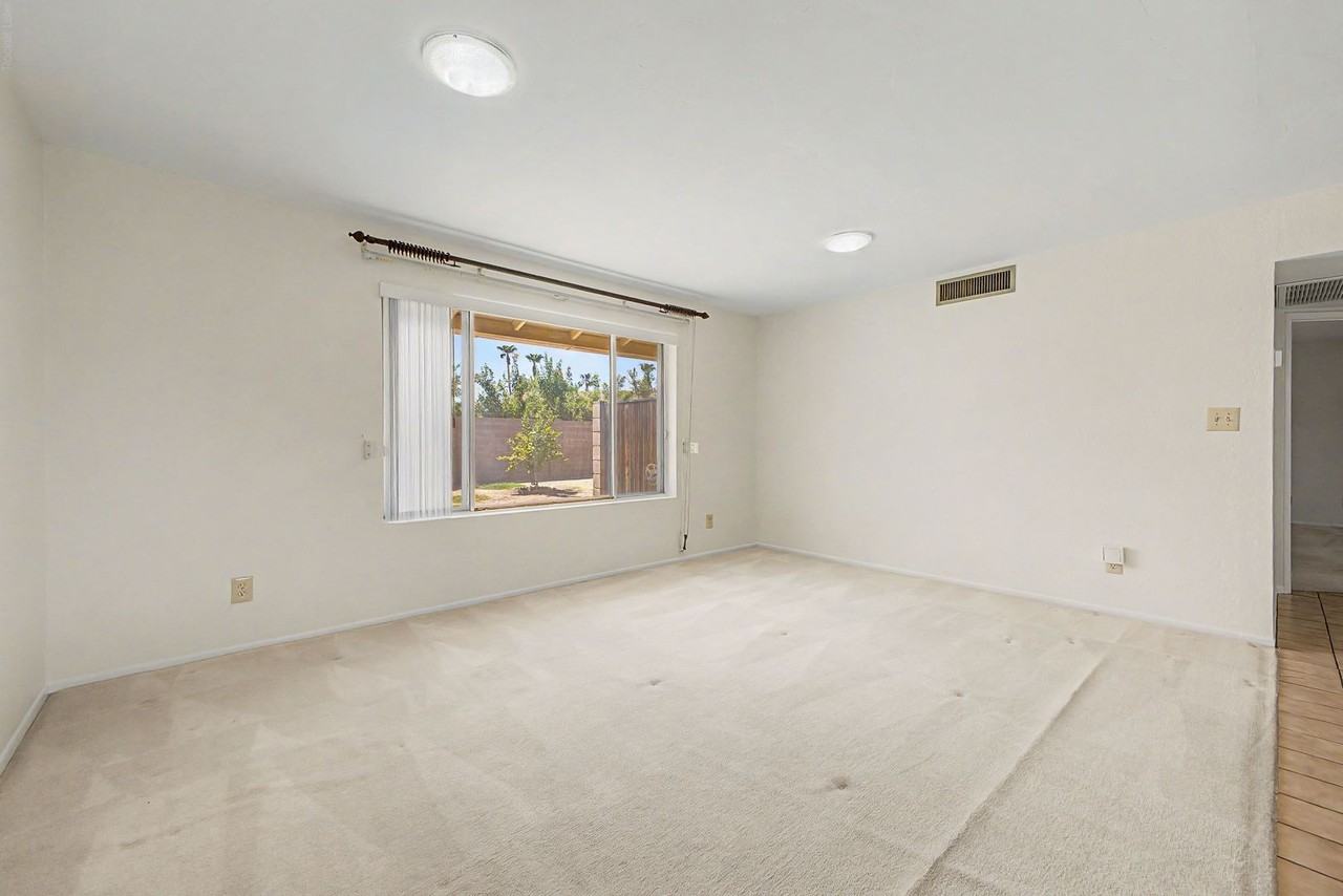 14612 N 49th Way - Photo 6 of 30