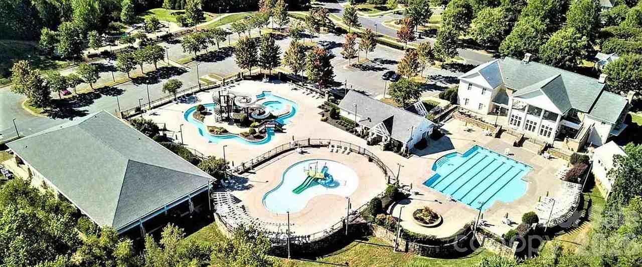 4300 Tory Path Rd - Photo 6 of 47