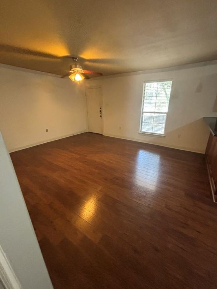1290 Park Blvd - Photo 5 of 12