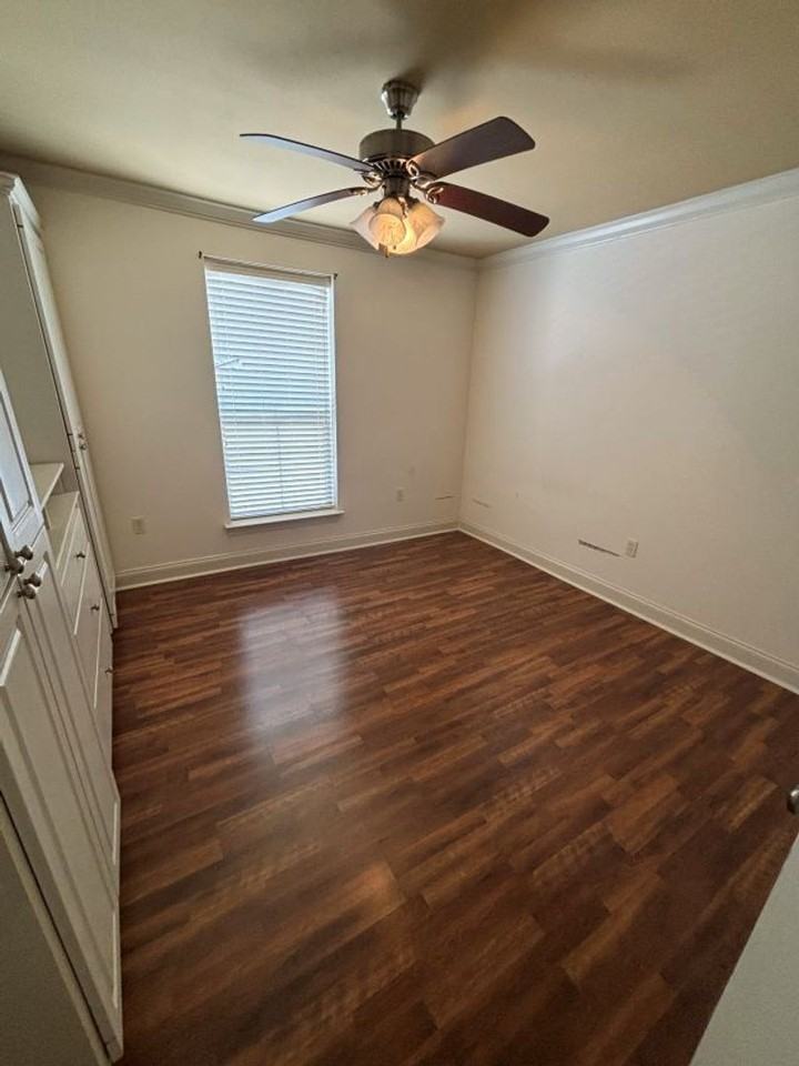 1290 Park Blvd - Photo 6 of 12