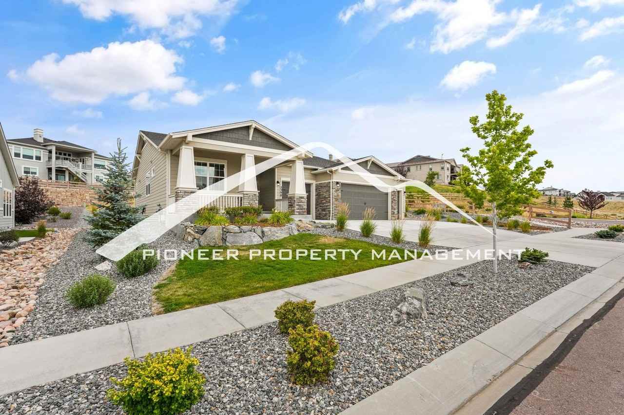 2398 Merlot Dr - Photo 2 of 30
