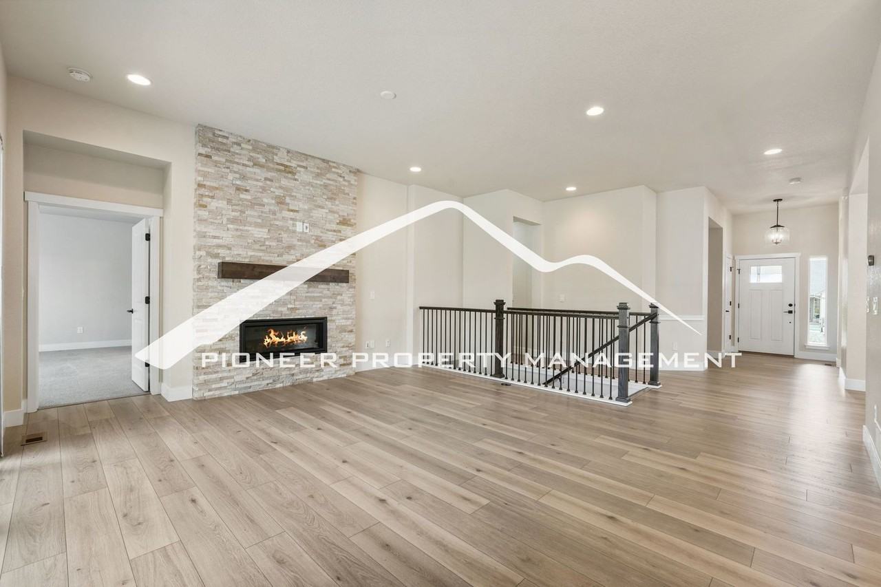 2398 Merlot Dr - Photo 3 of 30