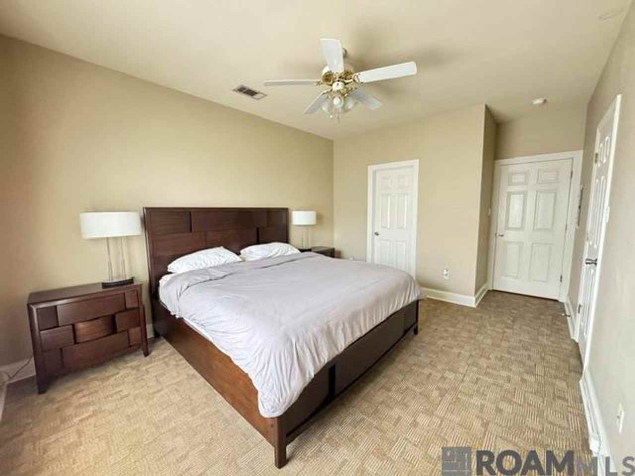 4625 Burbank Dr - Photo 2 of 15