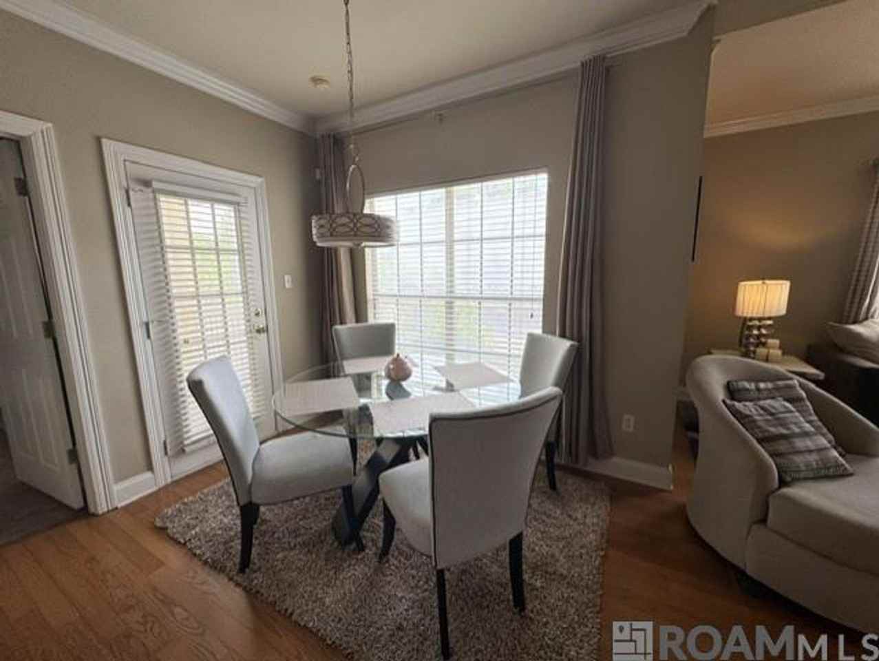 4625 Burbank Dr - Photo 6 of 15