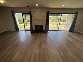 featured image of 5402 Villas Dr