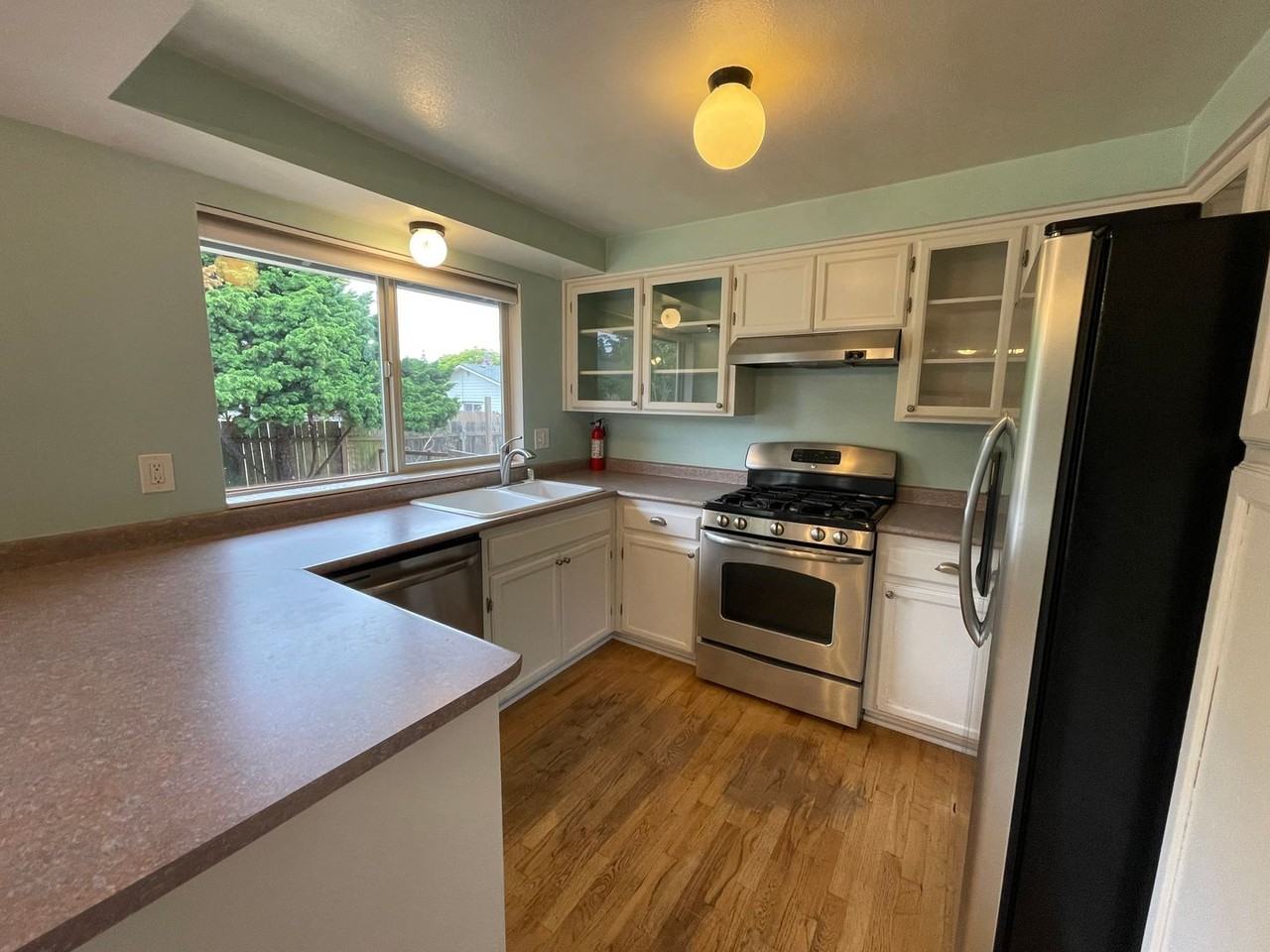 580 Sw 3rd Ave - Photo 7 of 15
